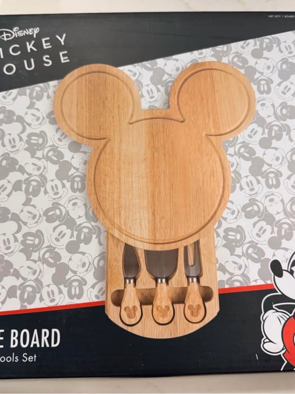 NEW Disney Mickey Mouse Bamboo Cheese Board